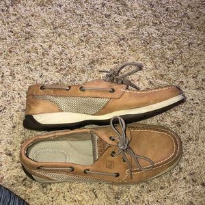 Women’s Sperry shoes